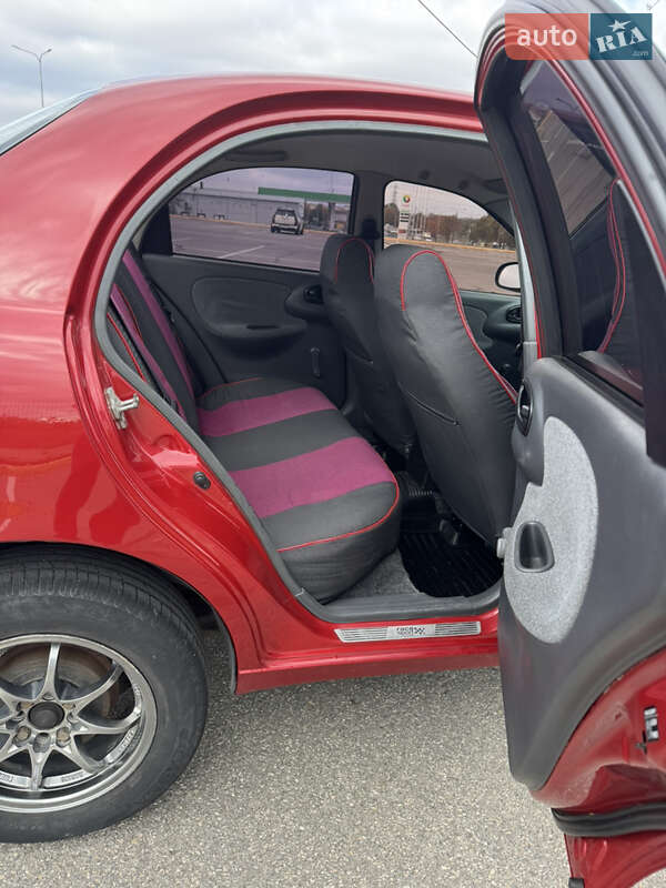 Седан Daewoo Lanos 2008 в Запоріжжі