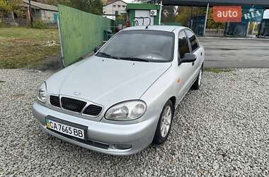 Седан Daewoo Lanos 2004 в Малине