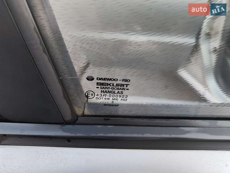Седан Daewoo Lanos 2003 в Львове