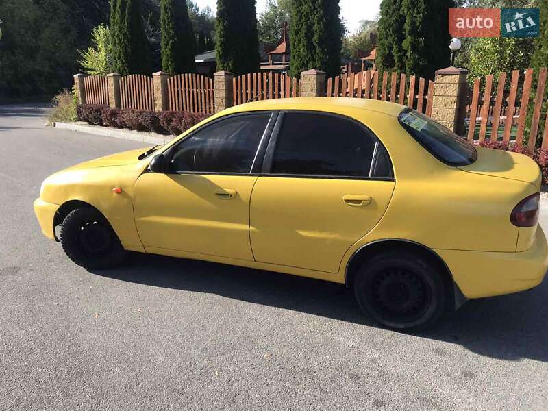 Седан Daewoo Lanos 2002 в Днепре