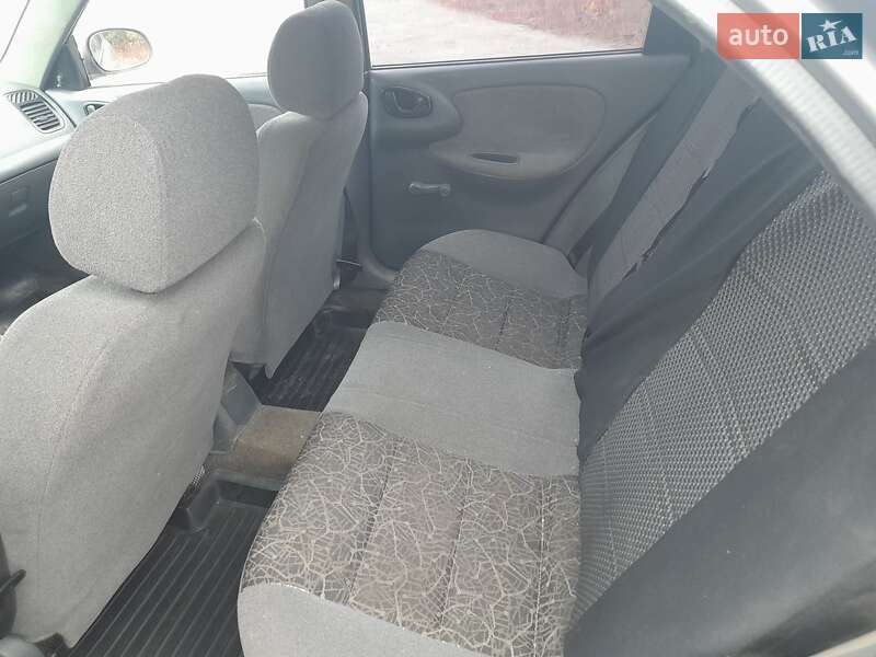 Седан Daewoo Lanos 2008 в Кременчуці