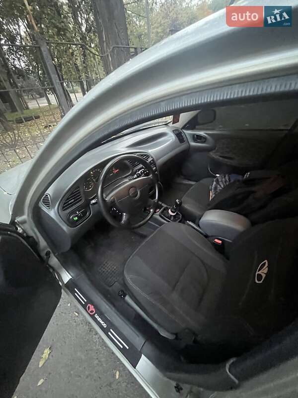 Седан Daewoo Lanos 2003 в Запоріжжі