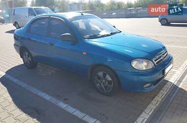 Седан Daewoo Lanos 2011 в 
