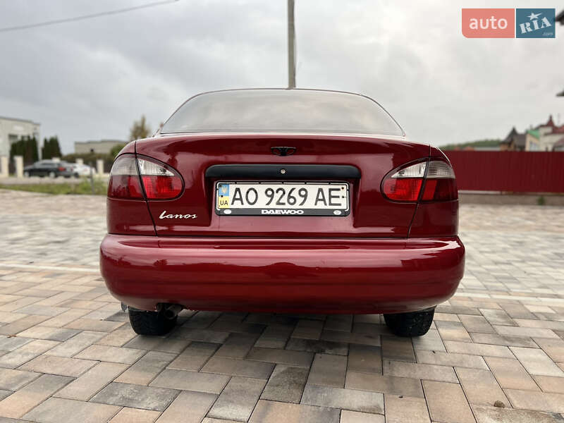 Седан Daewoo Lanos 2006 в Тячеві