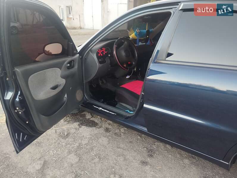 Седан Daewoo Lanos 2004 в Томашполе