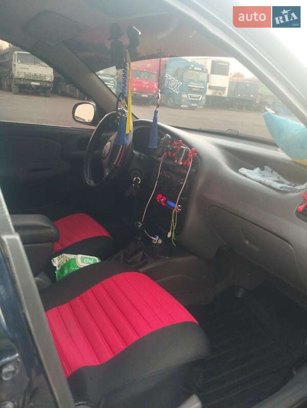 Седан Daewoo Lanos 2004 в Томашполе