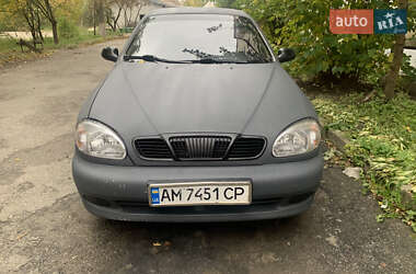 Седан Daewoo Lanos 2002 в Баранівці