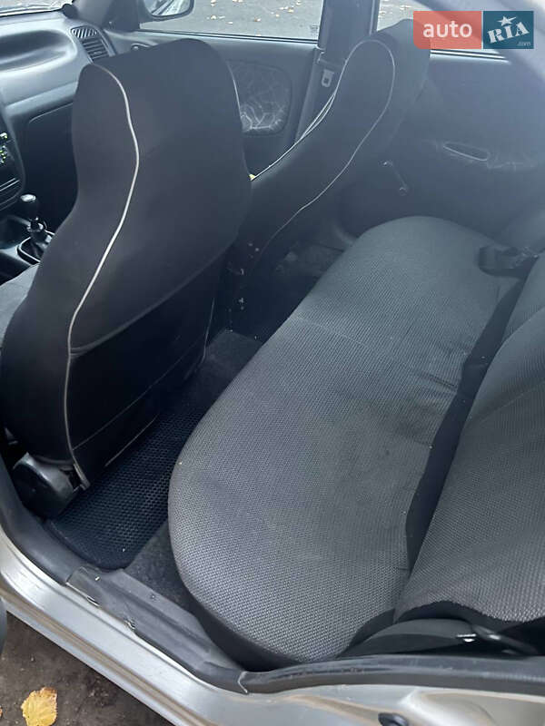Седан Daewoo Lanos 2003 в Запорожье