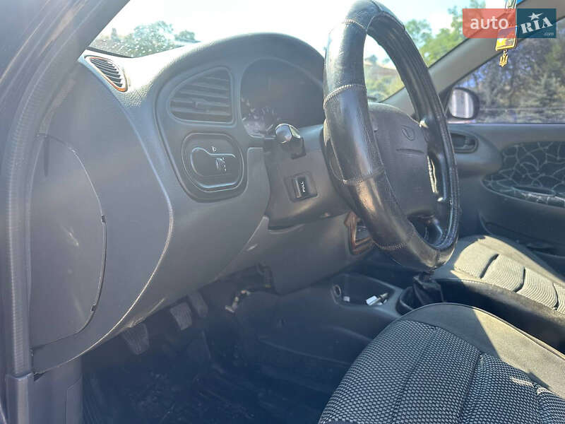 Седан Daewoo Lanos 2003 в Харькове