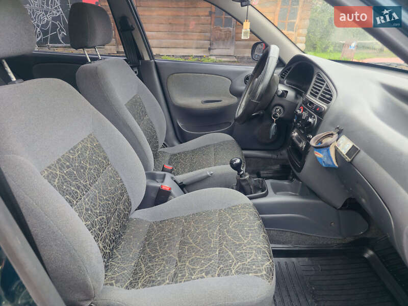 Седан Daewoo Lanos 2005 в Рогатине