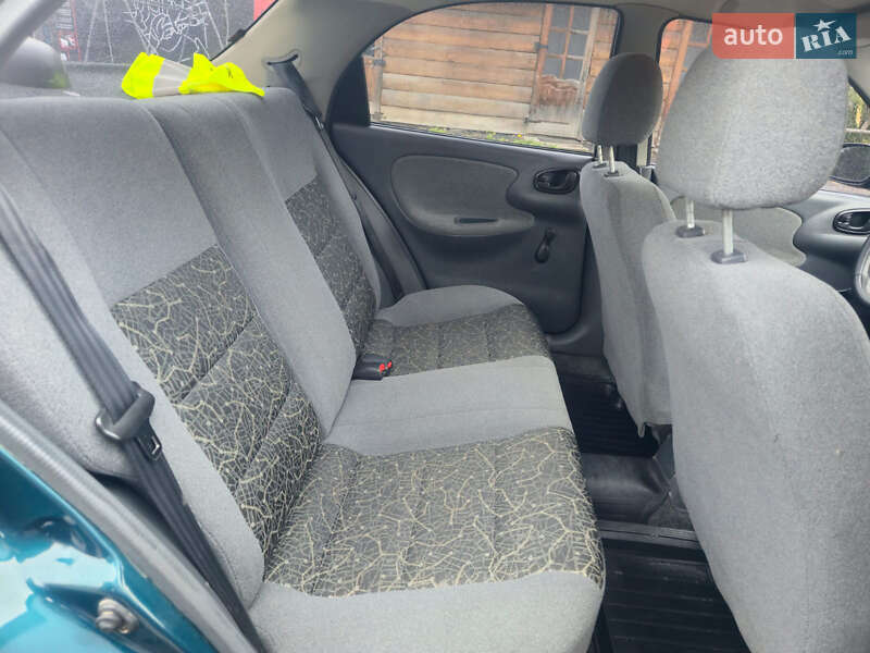 Седан Daewoo Lanos 2005 в Рогатине