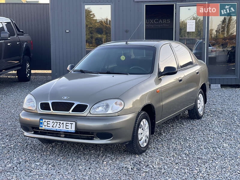 Седан Daewoo Lanos 2003 в Чернівцях