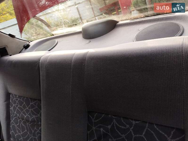 Седан Daewoo Lanos 2002 в Черкассах