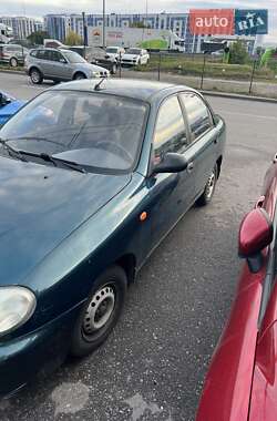 Седан Daewoo Lanos 2005 в Киеве