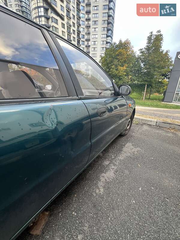 Седан Daewoo Lanos 2005 в Киеве