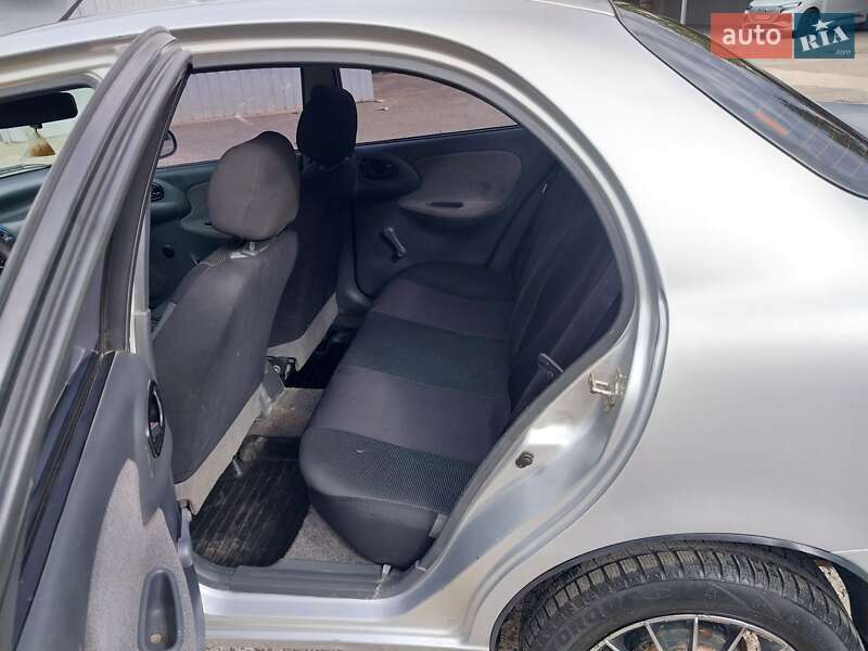 Седан Daewoo Lanos 2008 в Миколаєві