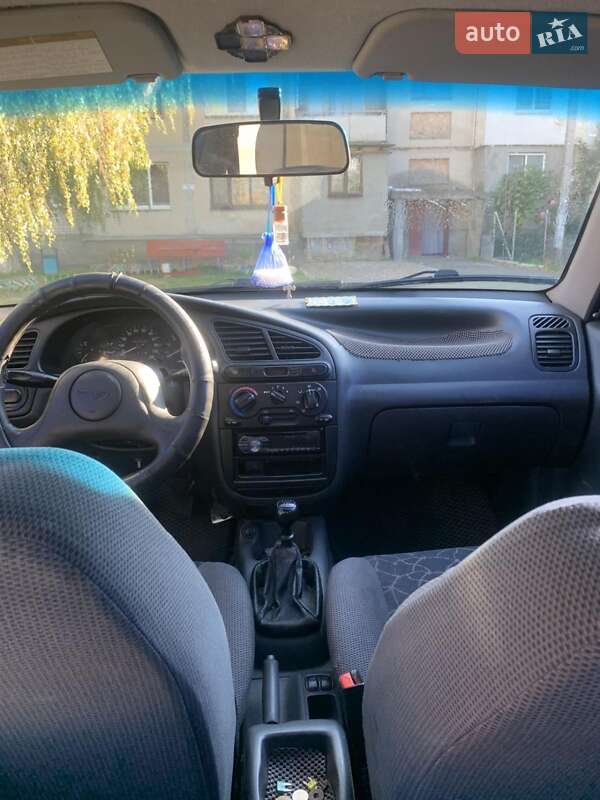 Седан Daewoo Lanos 2003 в Миколаєві