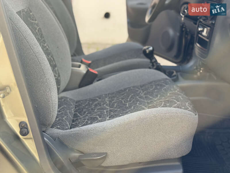 Седан Daewoo Lanos 2004 в Вінниці
