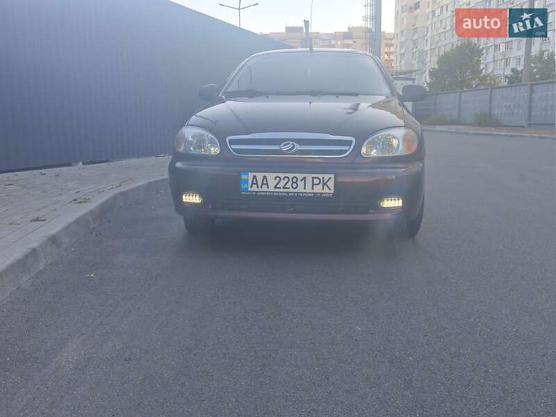 Седан Daewoo Lanos 2011 в Києві