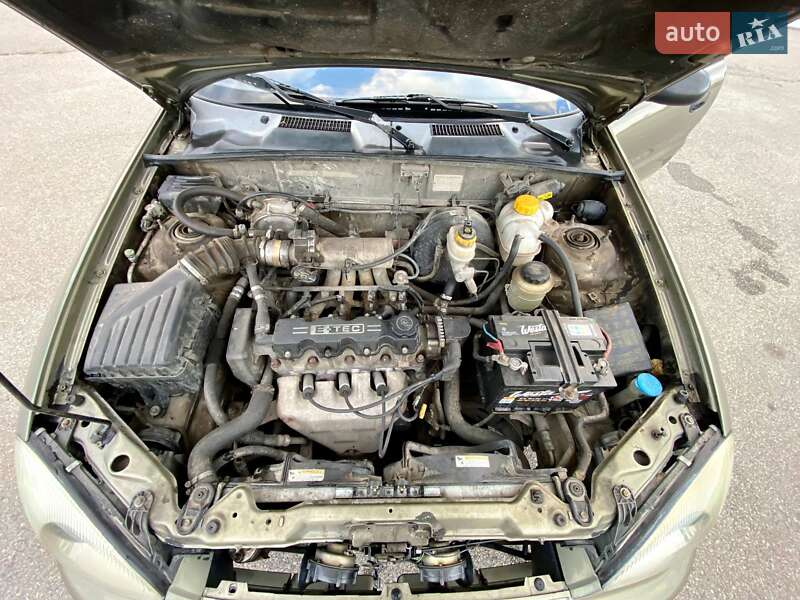 Седан Daewoo Lanos 2004 в Запоріжжі