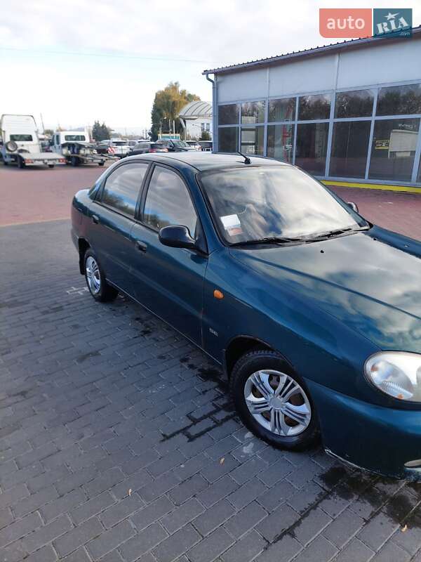 Седан Daewoo Lanos 2007 в Ровно