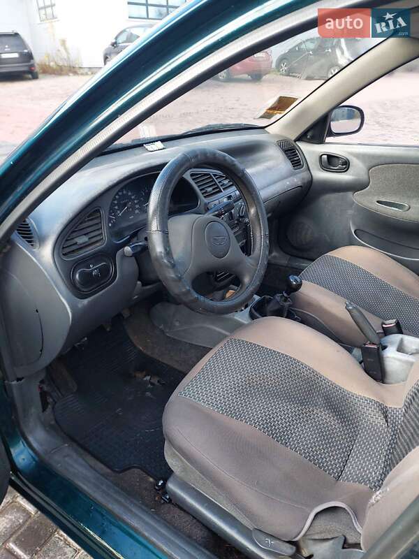 Седан Daewoo Lanos 2007 в Ровно