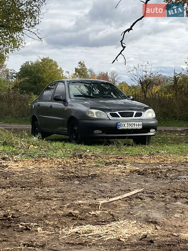 Седан Daewoo Lanos 1998 в 