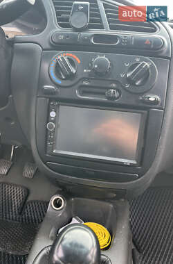 Седан Daewoo Lanos 1998 в 
