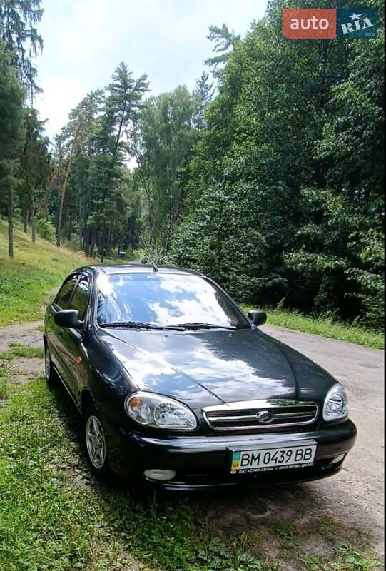 Седан Daewoo Lanos 2012 в  фото Седан Daewoo Lanos 2012 в