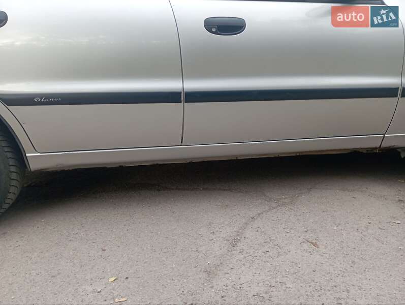 Седан Daewoo Lanos 2003 в Вільногірську