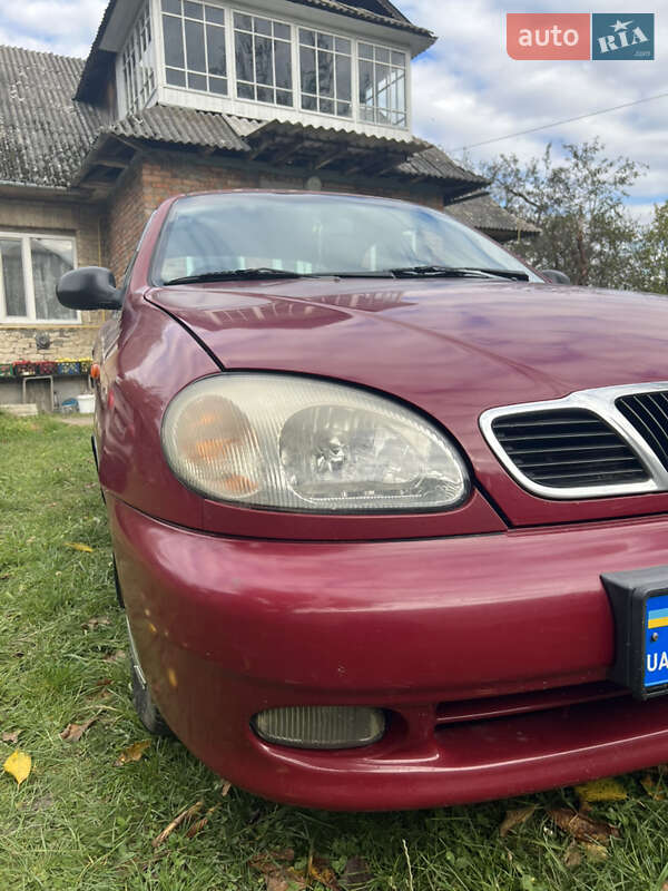 Седан Daewoo Lanos 2000 в Житомирі