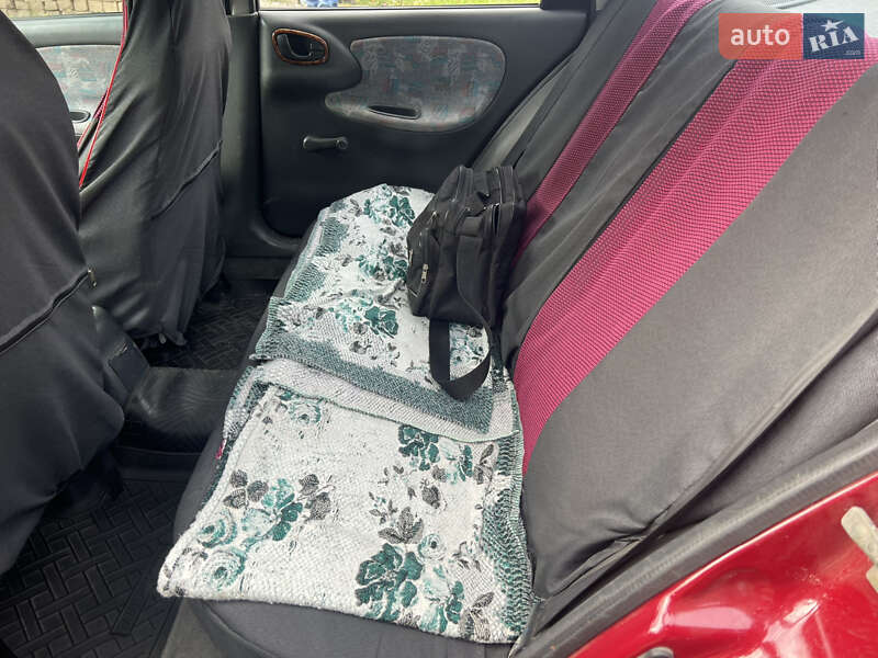 Седан Daewoo Lanos 2000 в Житомирі
