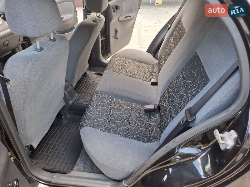 Хетчбек Daewoo Lanos 2008 в Дніпрі