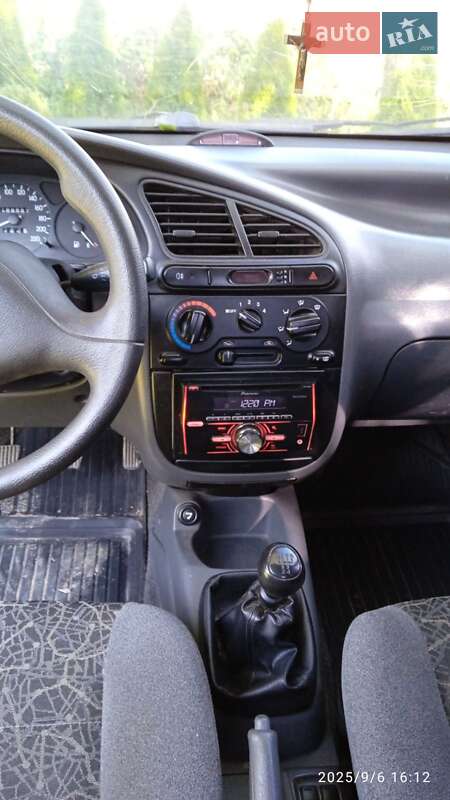 Седан Daewoo Lanos 2006 в Дубно