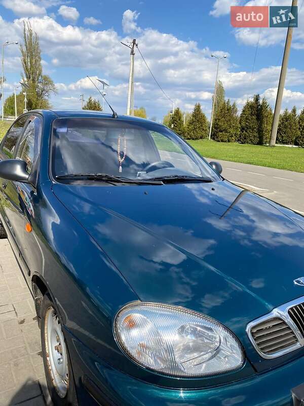 Седан Daewoo Lanos 2004 в Харькове