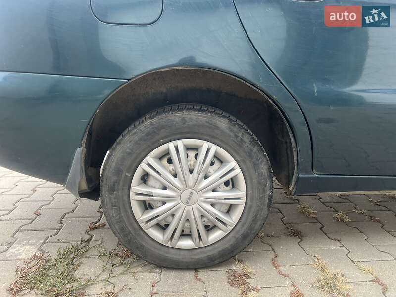 Седан Daewoo Lanos 2002 в Одессе