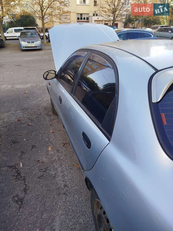 Седан Daewoo Lanos 2008 в Києві