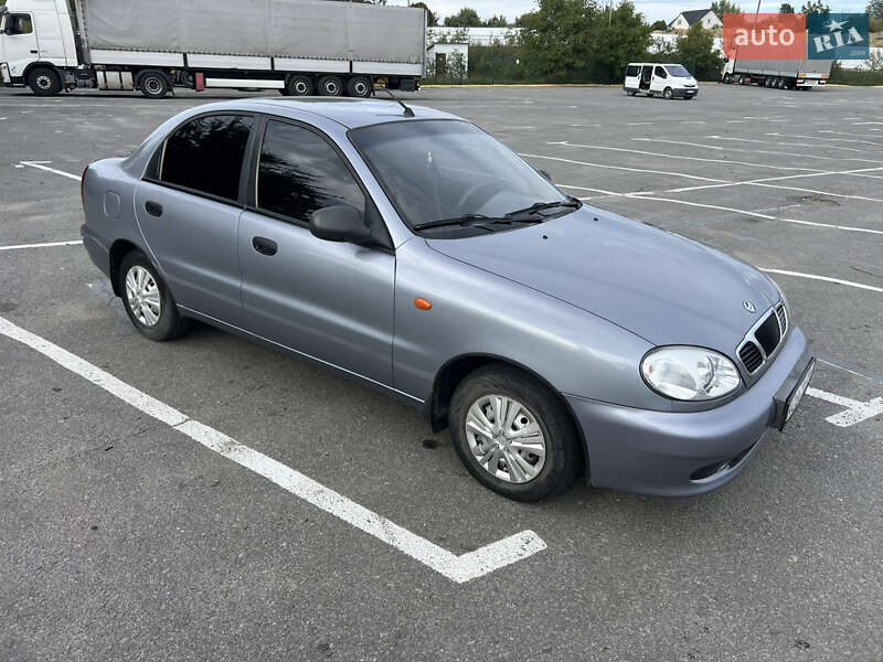 Седан Daewoo Lanos 2011 в Ужгороді фото Седан Daewoo Lanos 2011 в Ужгороді