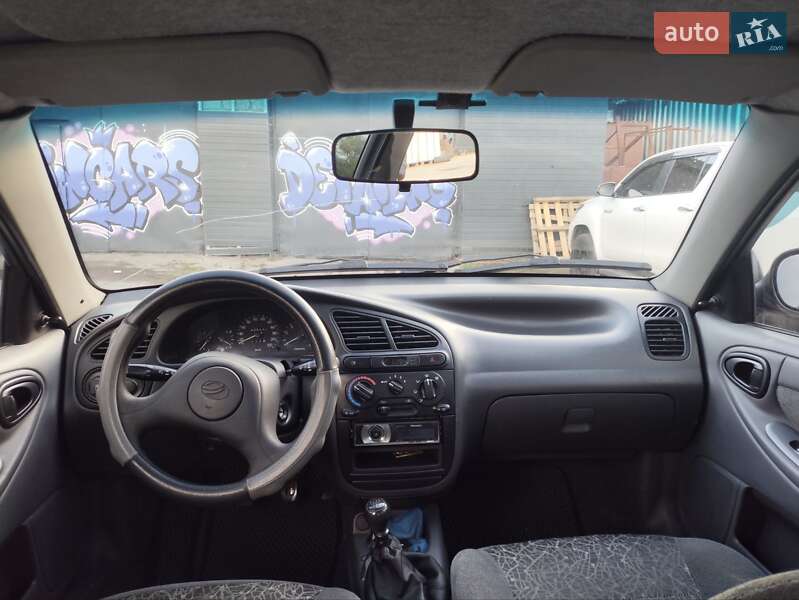 Седан Daewoo Lanos 2011 в Дніпрі