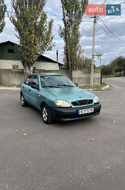 Седан Daewoo Lanos 1998 в Миколаєві