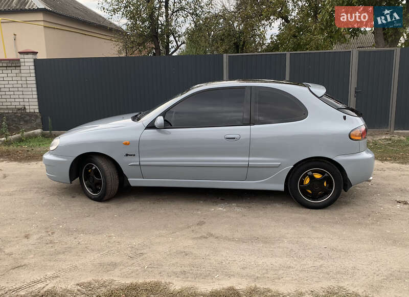 Хетчбек Daewoo Lanos 2003 в Дніпрі