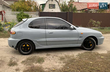 Хетчбек Daewoo Lanos 2003 в  фото 4 Хетчбек Daewoo Lanos 2003 в