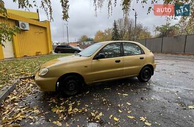 Хэтчбек Daewoo Lanos 2001 в  фото 4 Хэтчбек Daewoo Lanos 2001 в