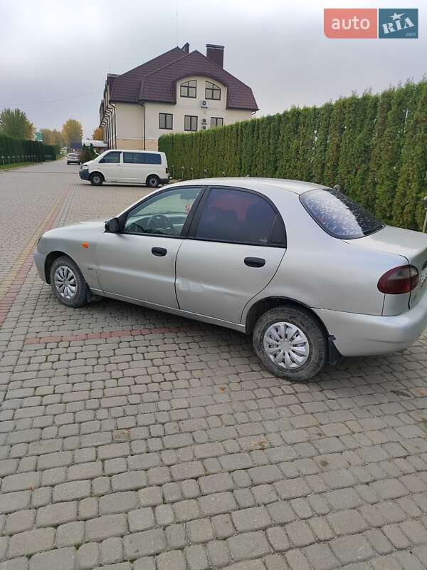 Седан Daewoo Lanos 2005 в Дунаївцях