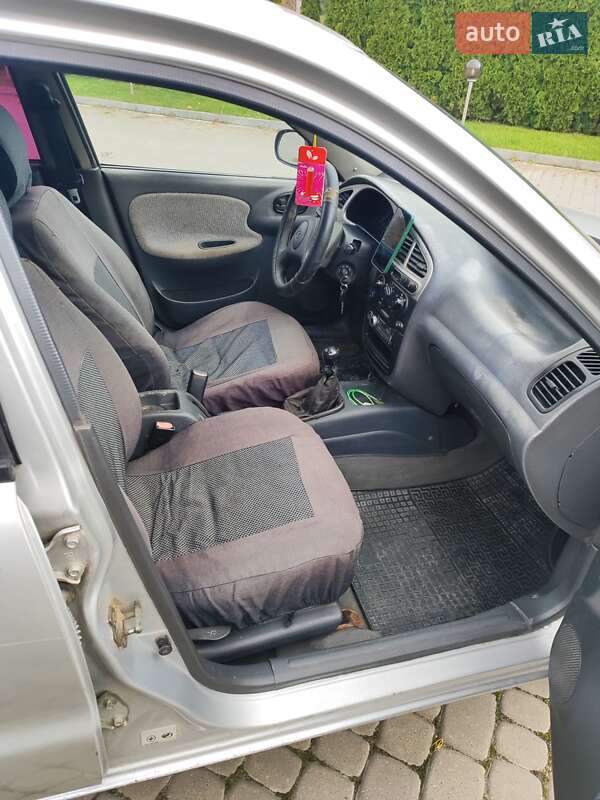 Седан Daewoo Lanos 2005 в Дунаївцях