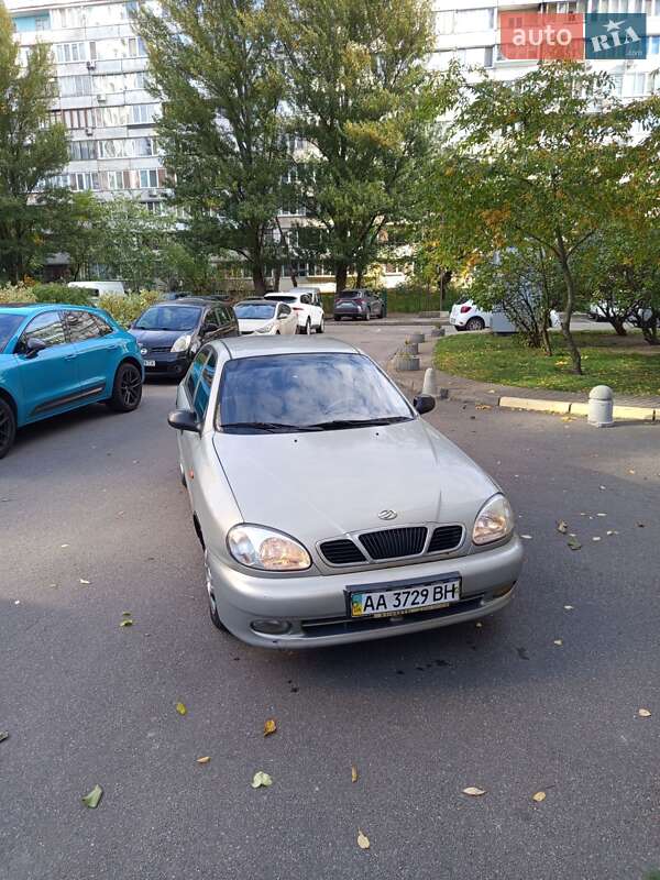 Седан Daewoo Lanos 2006 в Киеве