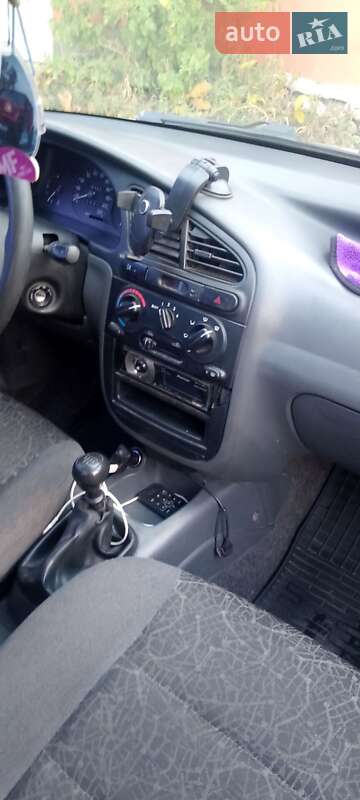 Седан Daewoo Lanos 2008 в Дніпрі