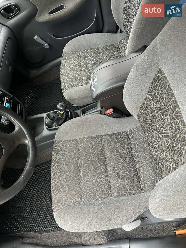 Седан Daewoo Lanos 2008 в Києві фото 6 Седан Daewoo Lanos 2008 в Києві