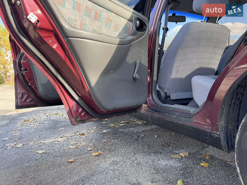 Седан Daewoo Lanos 2005 в Житомирі