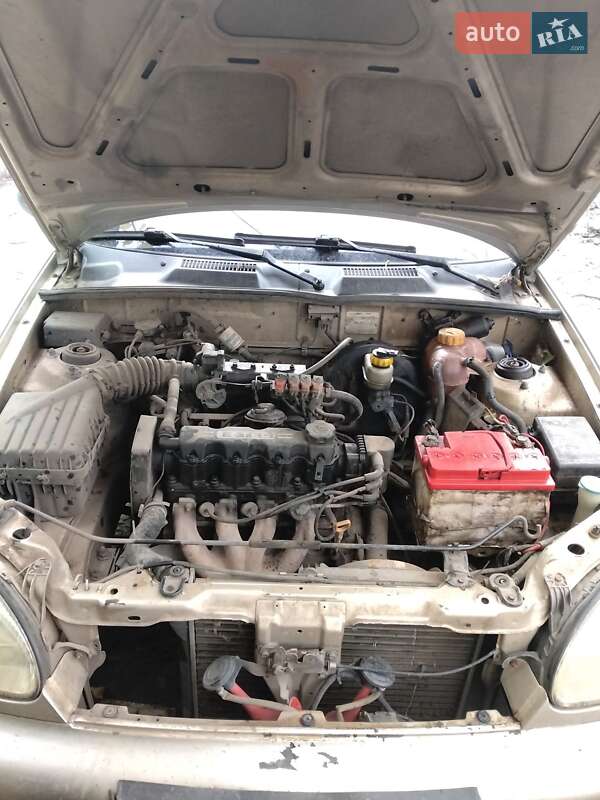 Седан Daewoo Lanos 2003 в Кам'янському фото 3 Седан Daewoo Lanos 2003 в Кам'янському